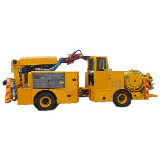 Wet concrete spray painting machine